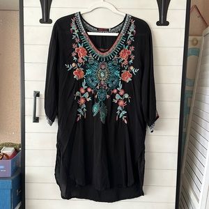 Johnny Was Size L Embroidered Tunic